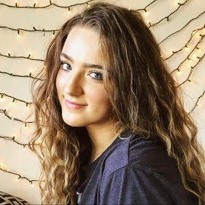 Meet your Posher, Myra